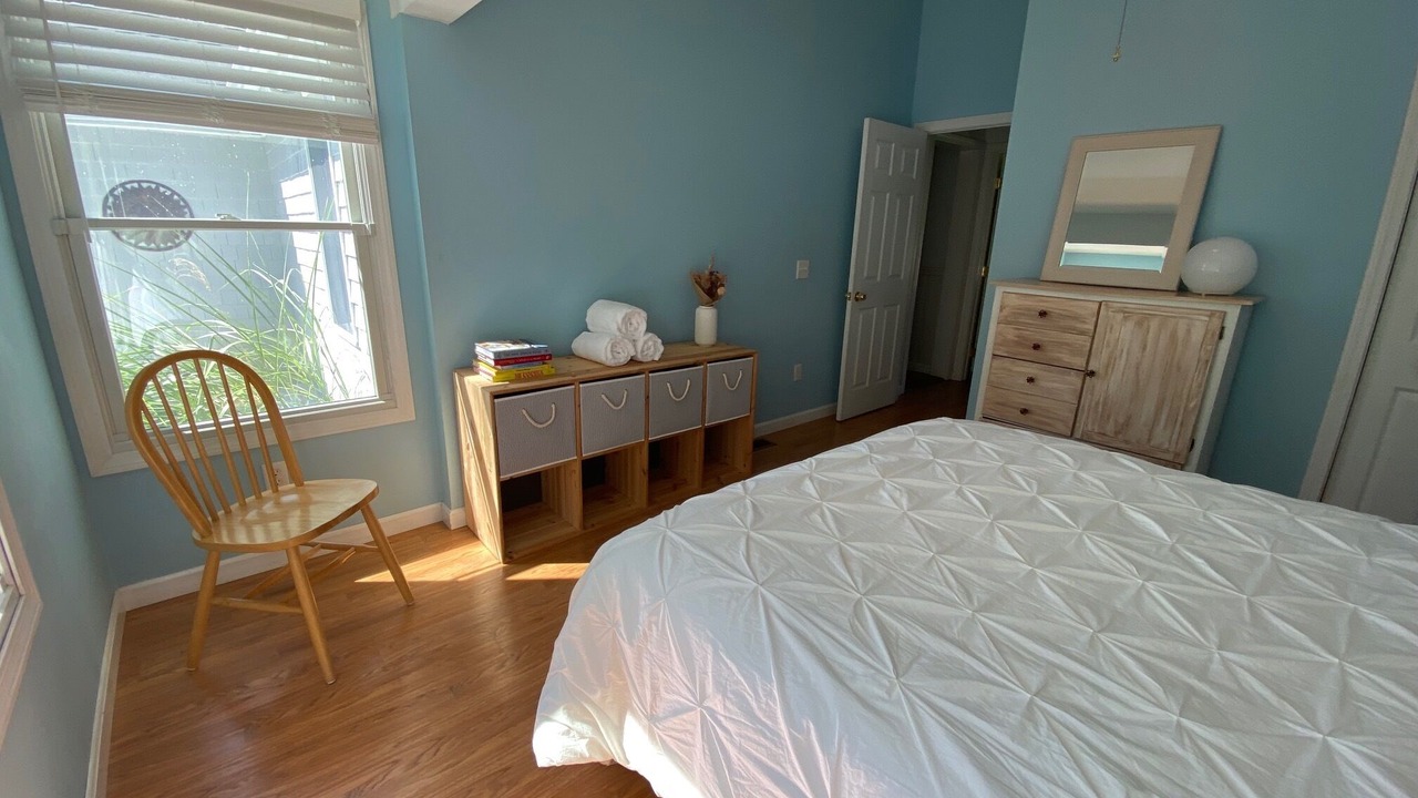 Photo of Bedroom in Kenyon