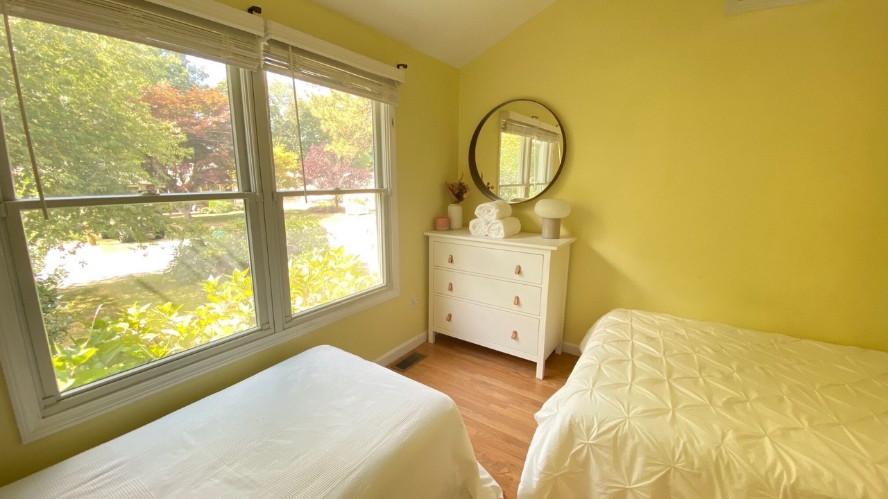 Photo of Bedroom in Kenyon