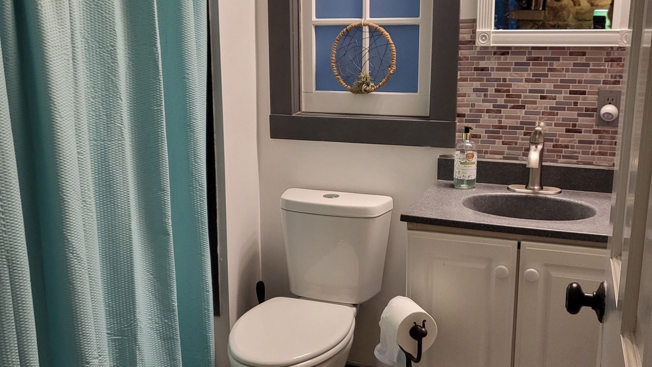 Photo of Bathroom in Niantic