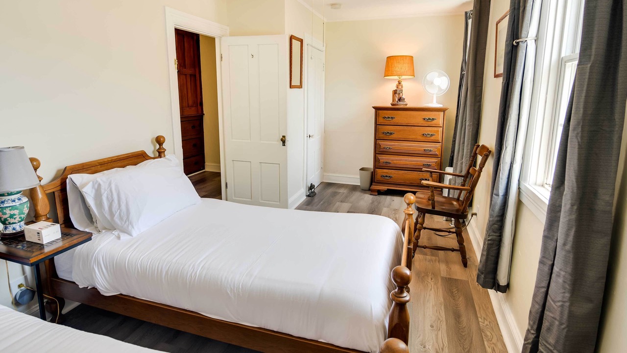 Photo of Bedroom in Warren