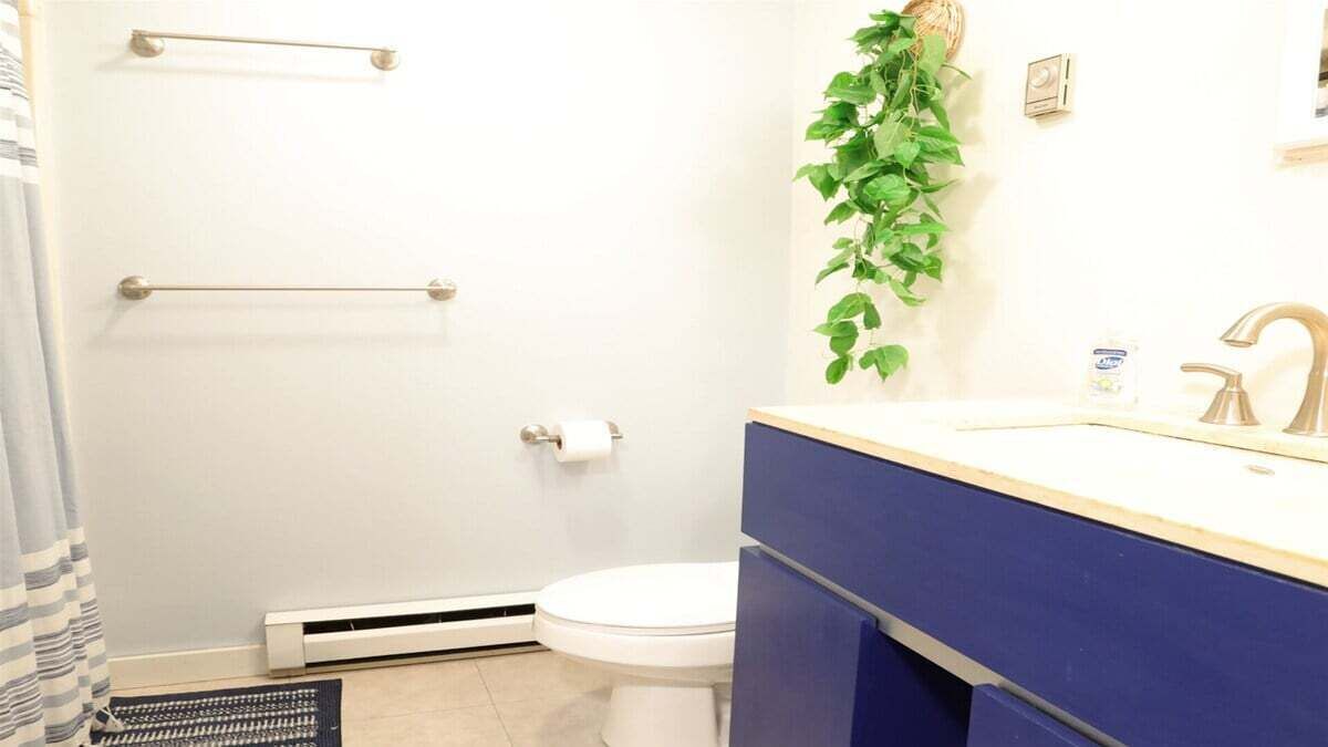 Photo of Bathroom in Campton