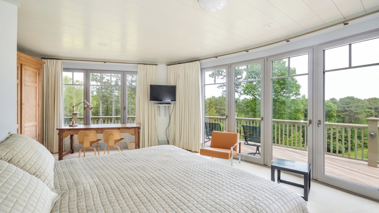 Photo of Bedroom in Mashpee Neck