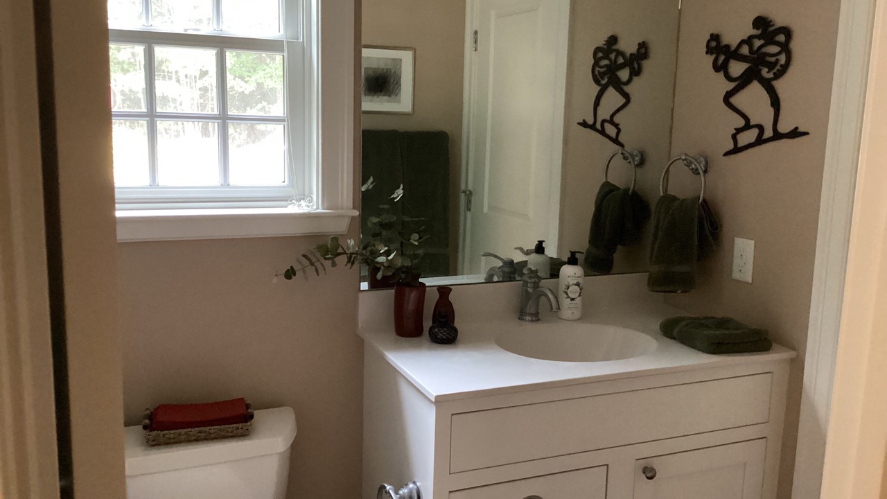 Photo of Bathroom in Hanover