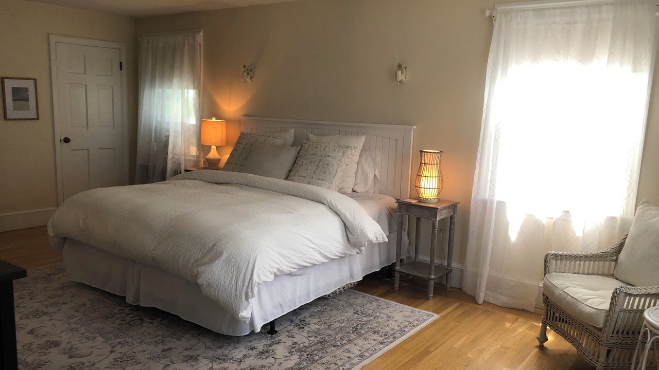 Photo of Bedroom in Bellevue Avenue Historic District