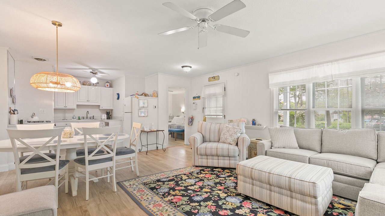 Photo of Livingroom in Hyannis