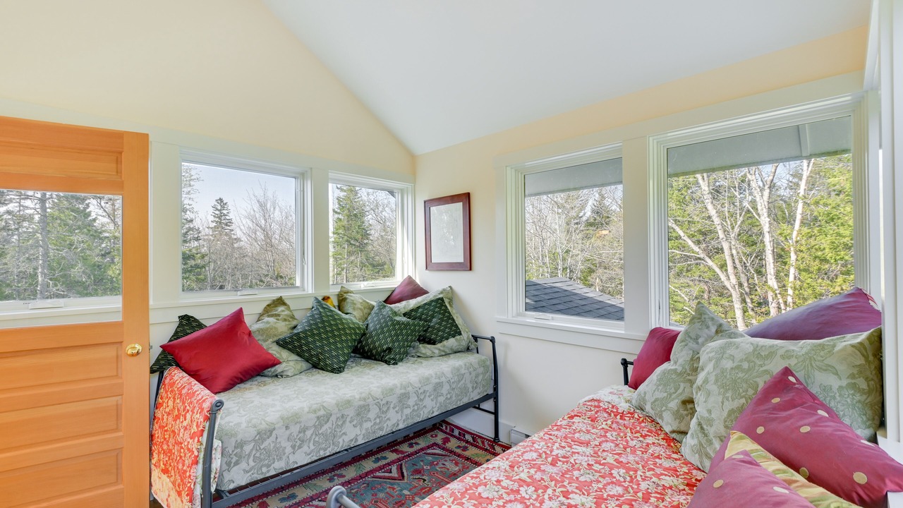 Photo of Bedroom in Seal Cove