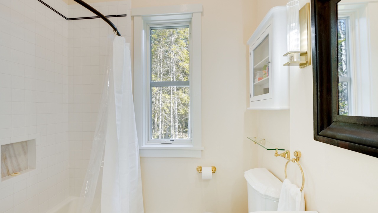 Photo of Bathroom in Seal Cove