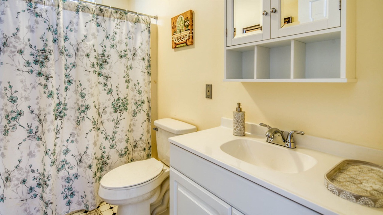 Photo of Bathroom in Vineyard Haven