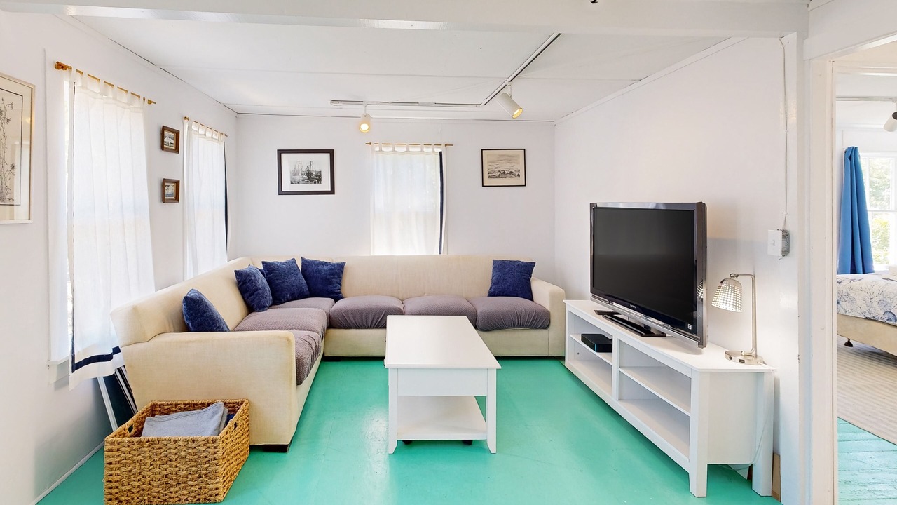Photo of Livingroom in Chilmark