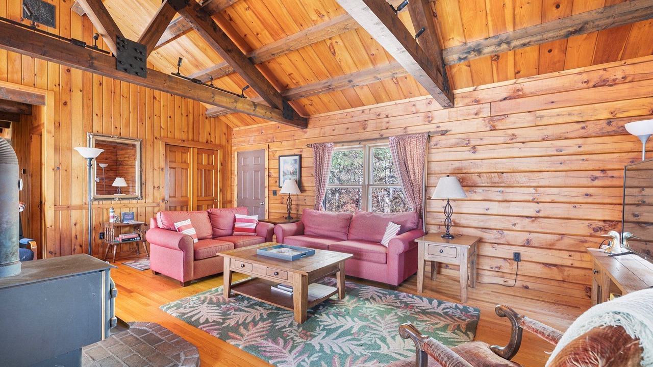 Photo of Livingroom in Charlestown
