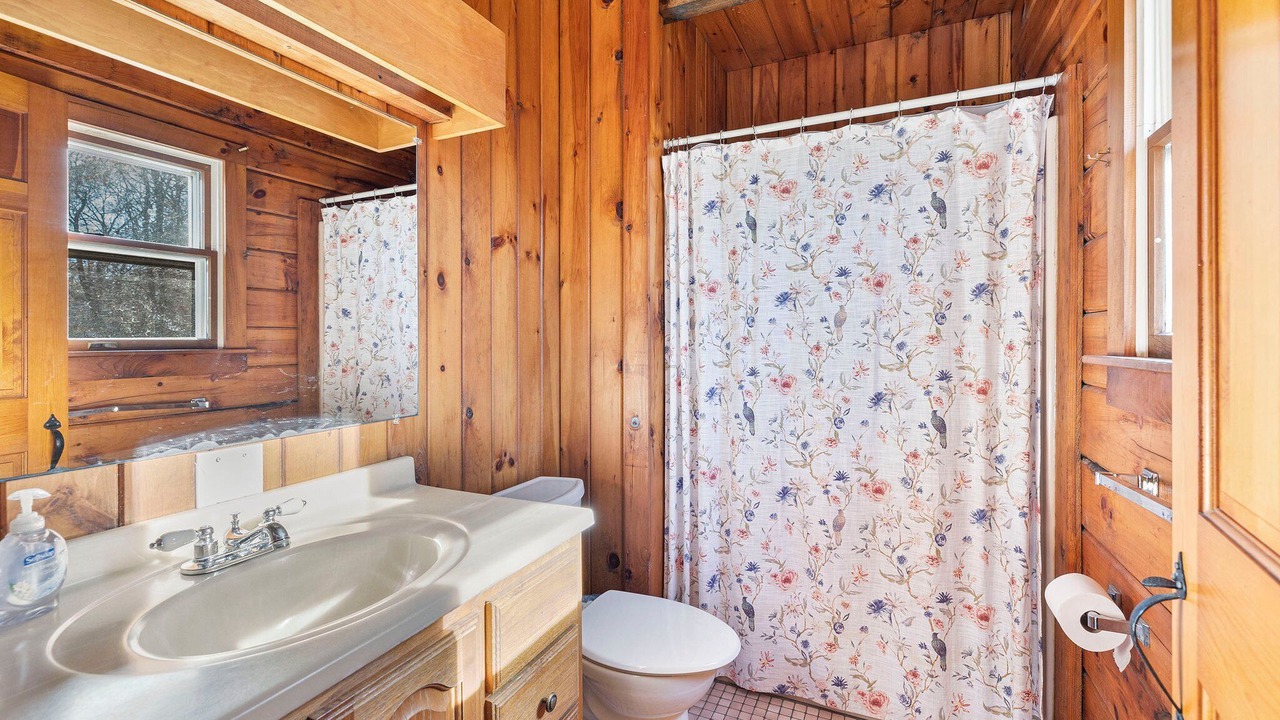 Photo of Bathroom in Charlestown