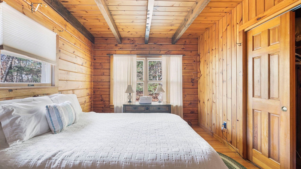 Photo of Bedroom in Charlestown