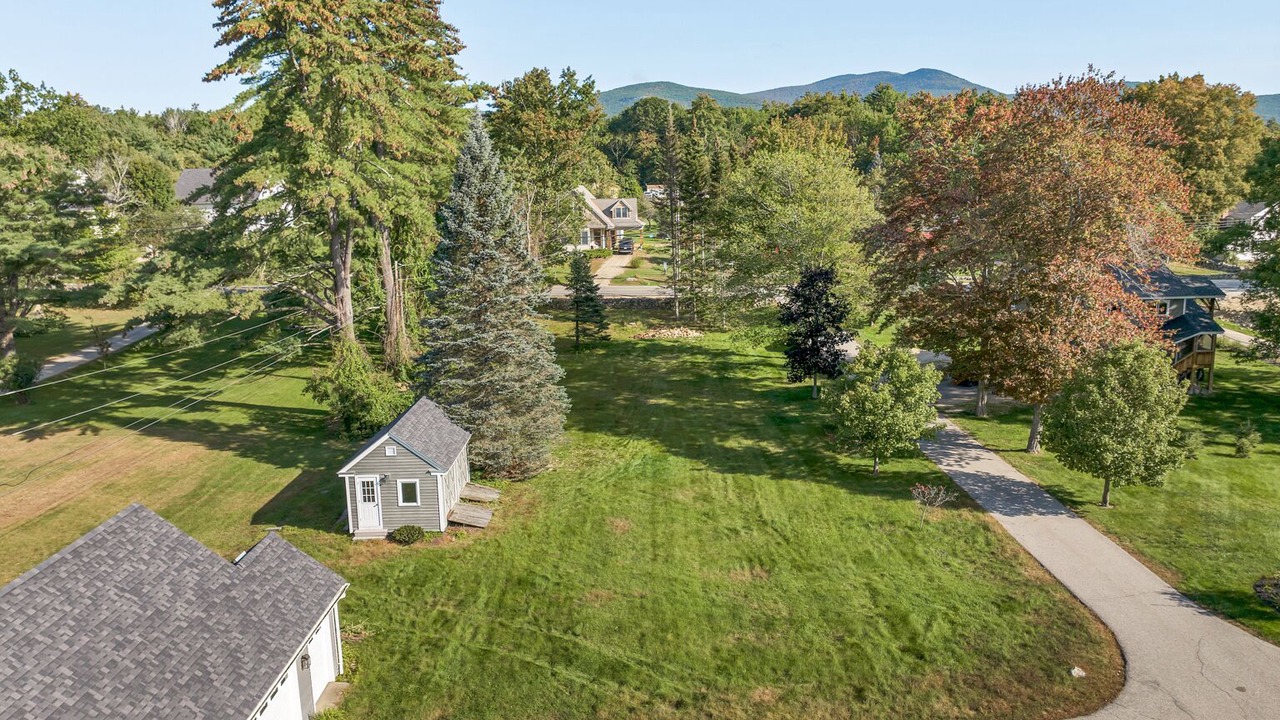Photo of Outdoor in Melvin Village