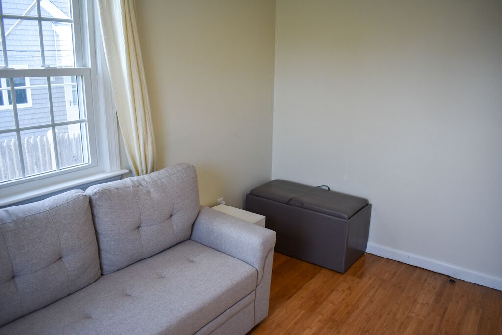 Photo of Livingroom in West Yarmouth