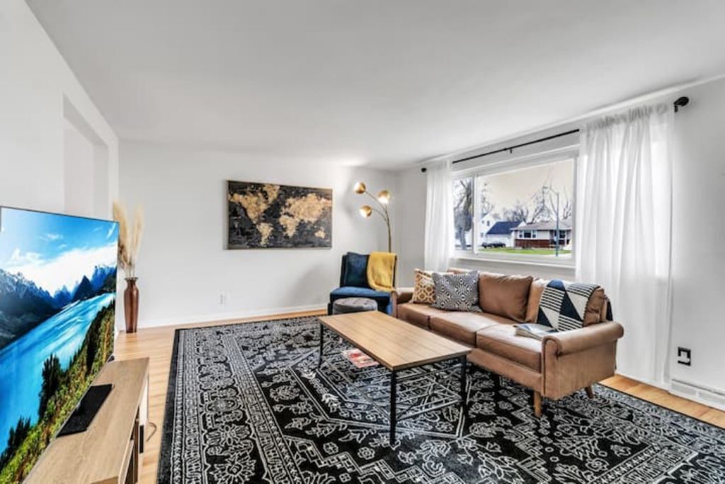 Photo of Livingroom in Amherst