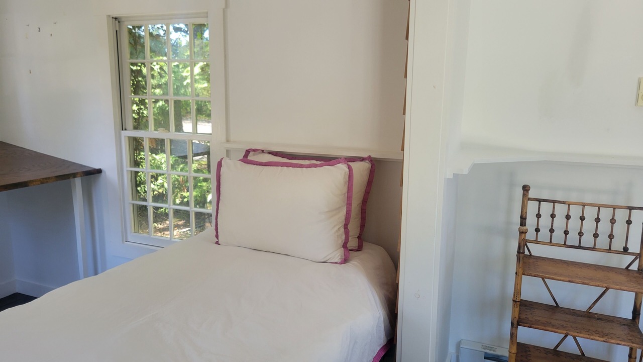 Photo of Bedroom in North Chatham