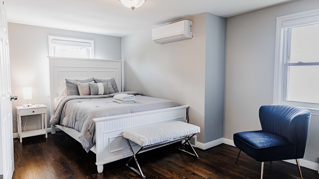 Photo of Bedroom in Middletown