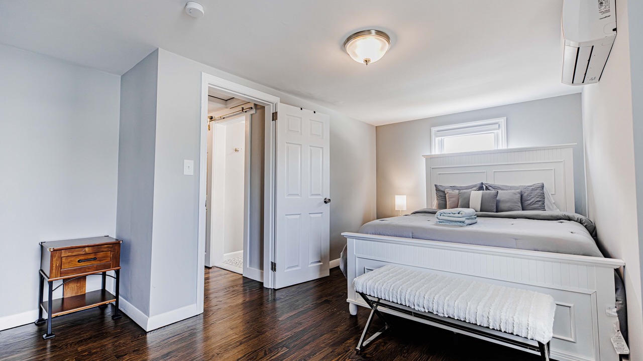 Photo of Bedroom in Middletown