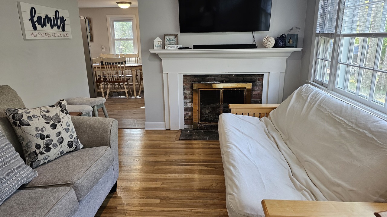 Photo of Livingroom in South Dennis