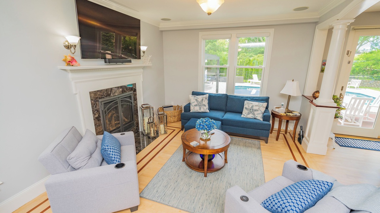 Photo of Livingroom in Newport East