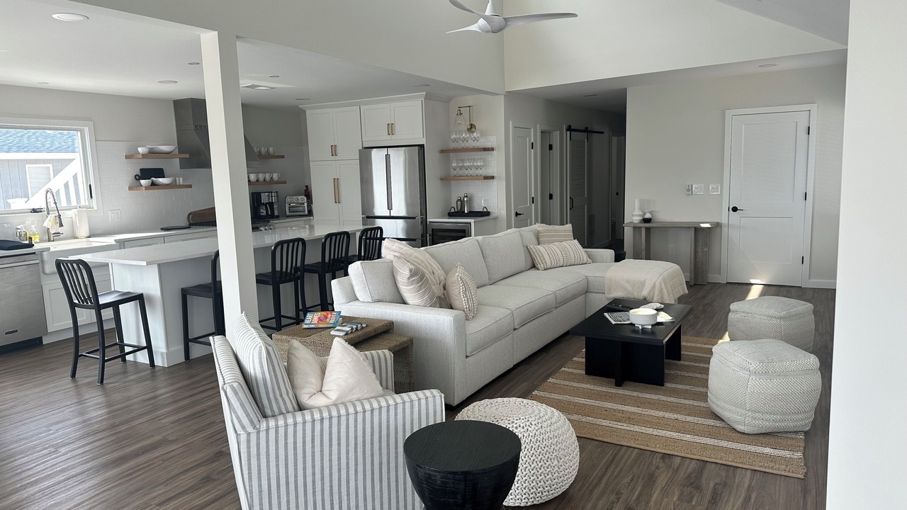 Photo of Livingroom in Harvey Cedars