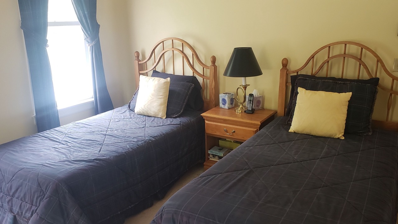 Photo of Bedroom in Huletts Landing