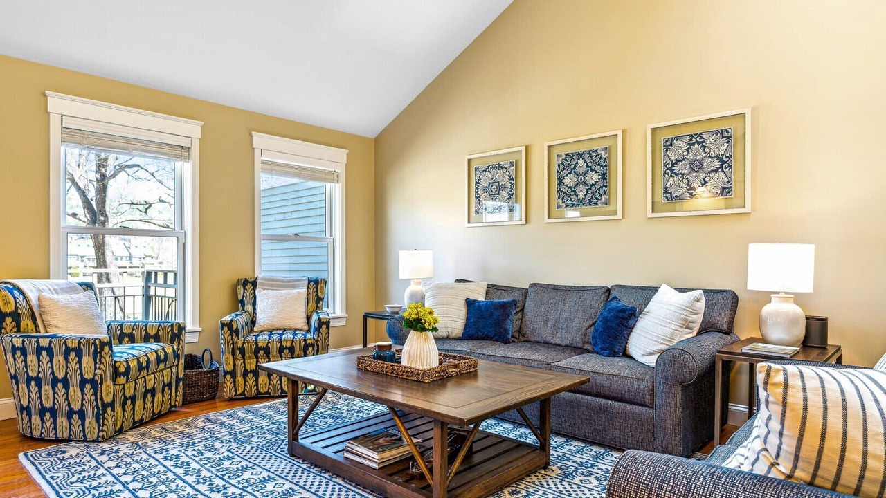 Photo of Livingroom in West Hartford