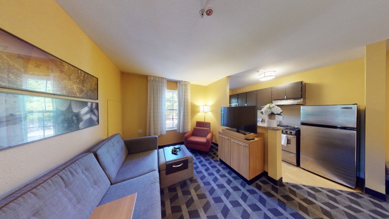 Photo of Livingroom in Tewksbury