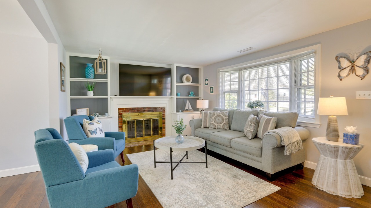 Photo of Livingroom in Hyannis