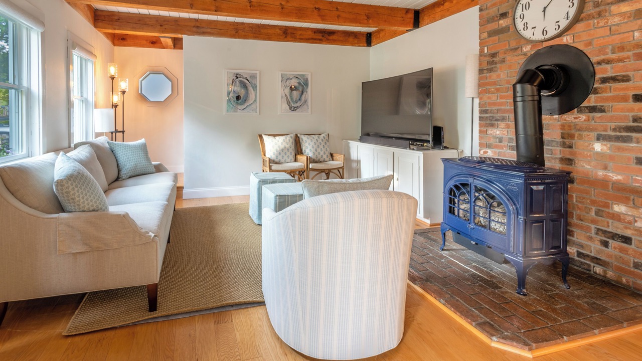 Photo of Bedroom in Mashpee