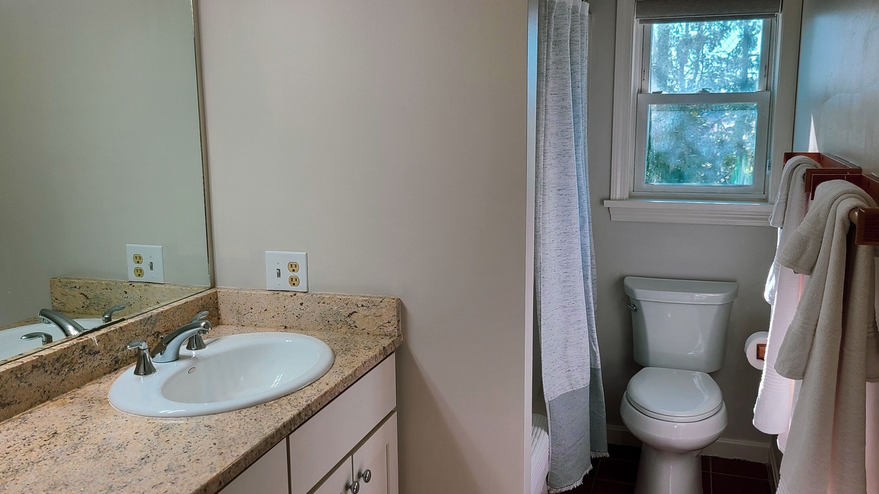 Photo of Bathroom in Off Broadway