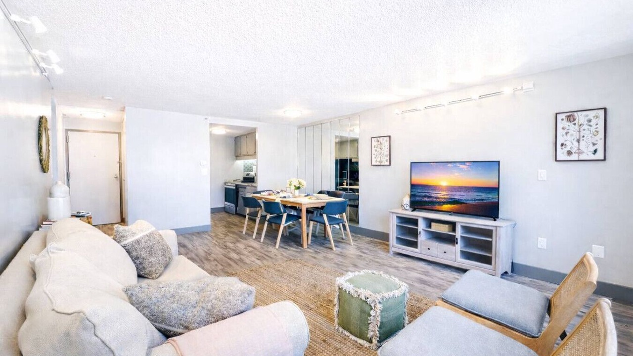 Photo of Livingroom in Downtown Hartford