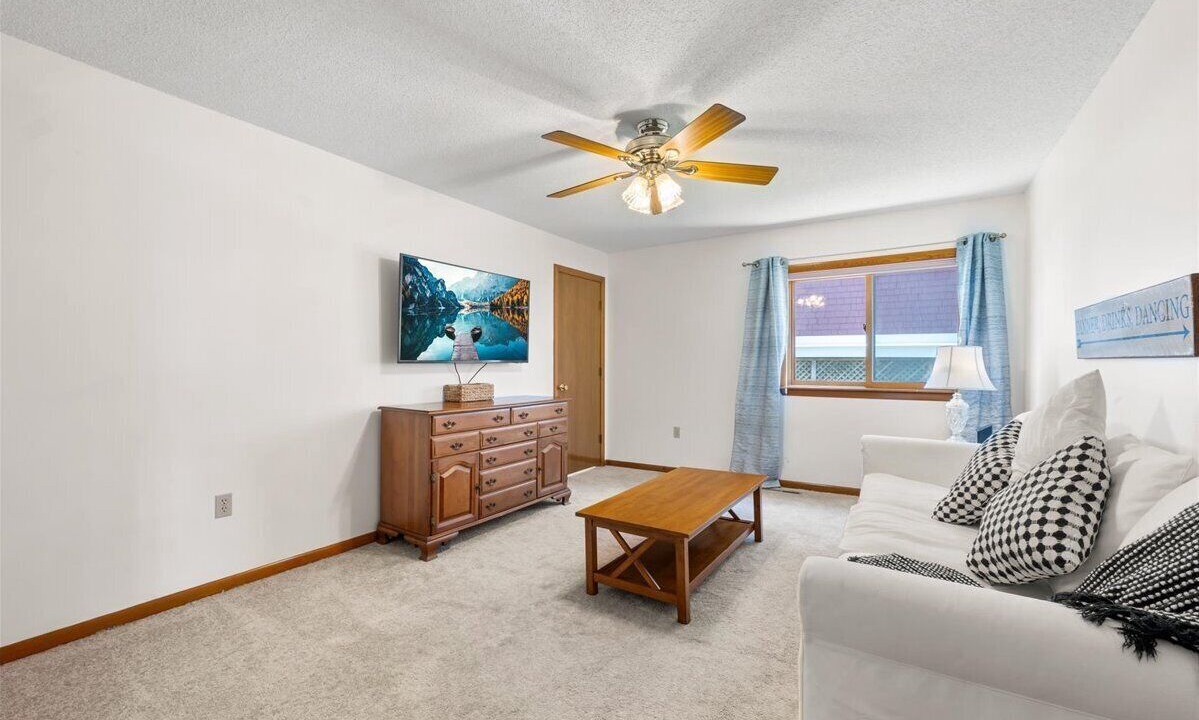Photo of Livingroom in Branford