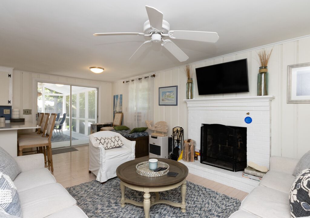 Photo of Livingroom in East Falmouth