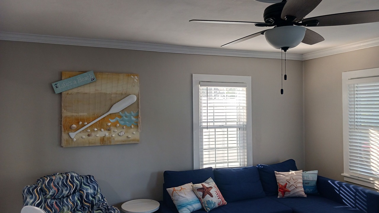 Photo of Livingroom in Niantic