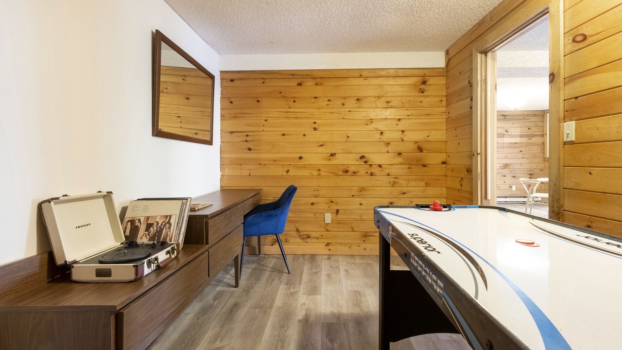 Photo of Bedroom in Bolton Landing