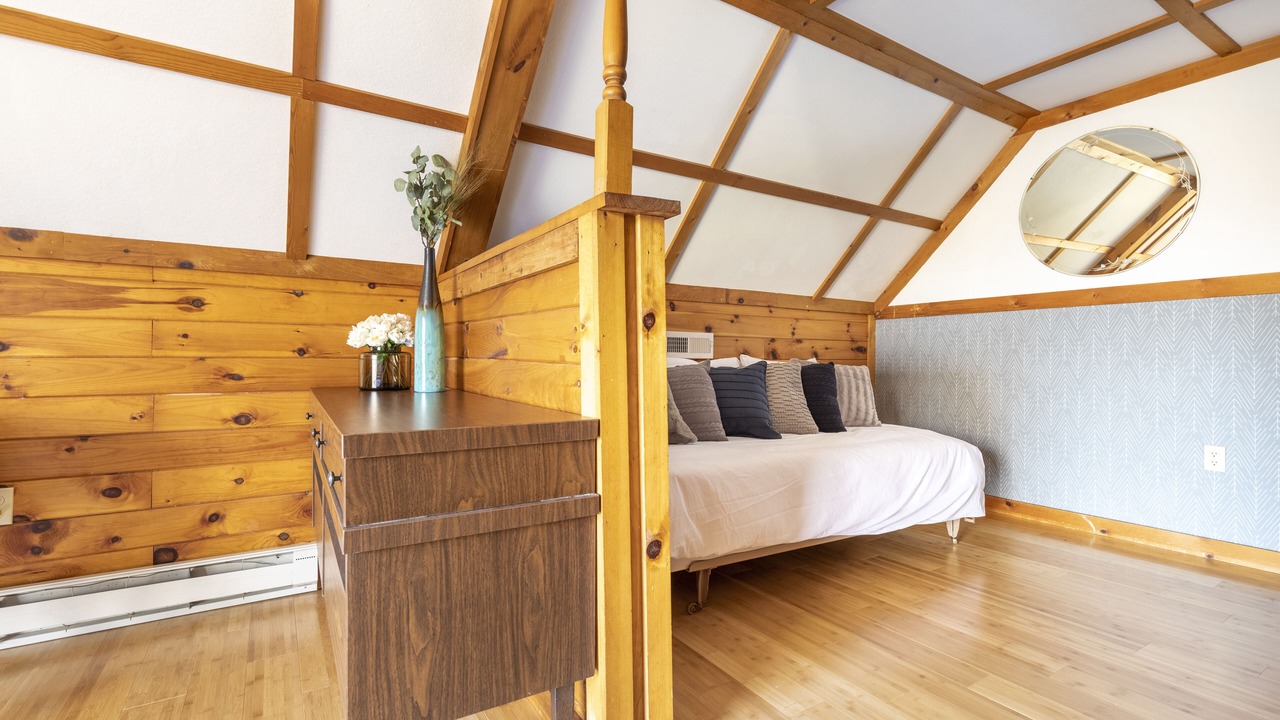 Photo of Bedroom in Bolton Landing