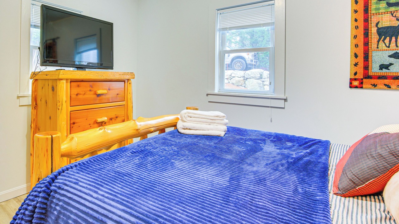 Photo of Bedroom in Sunapee