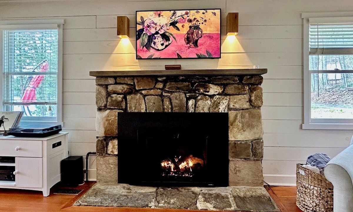 Photo of Livingroom in Ashley Falls