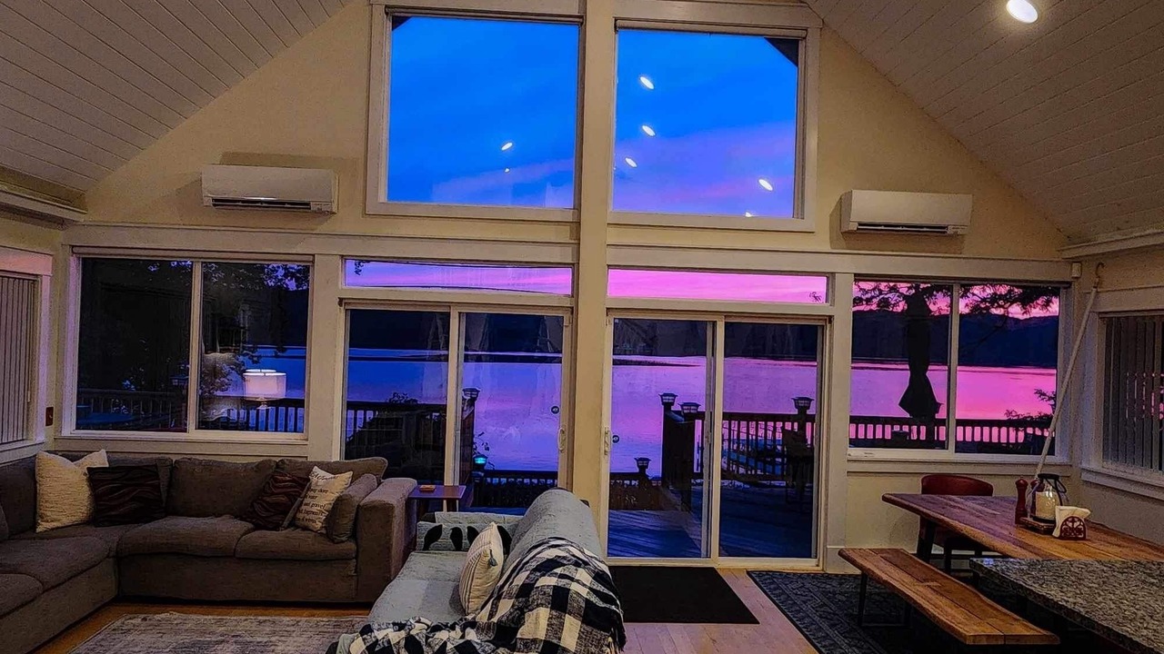 Photo of Livingroom in Poplar Ridge