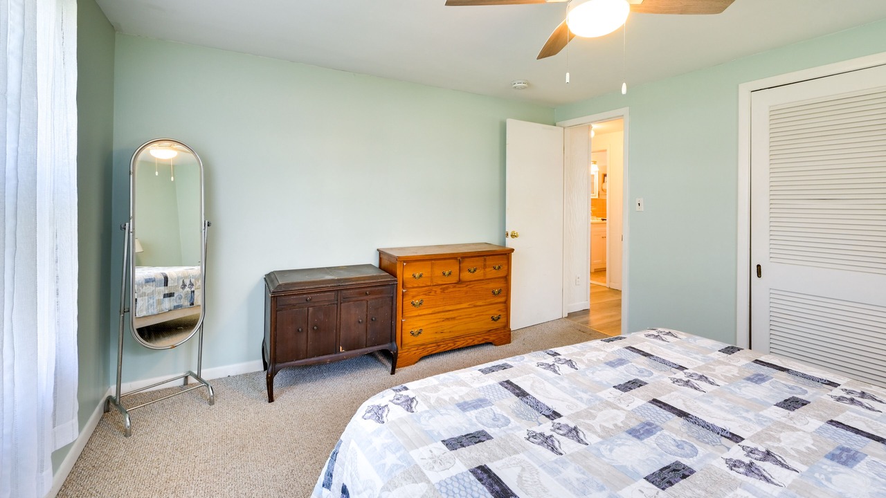 Photo of Bedroom in Niantic