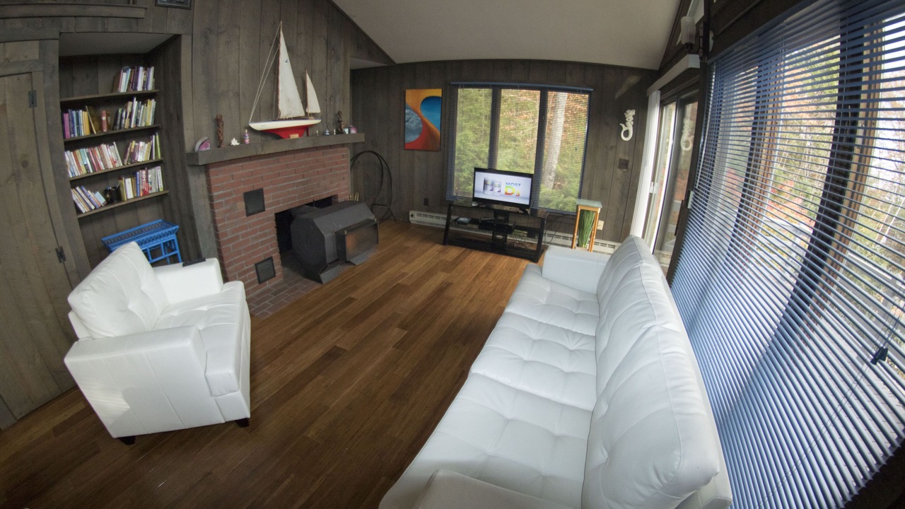 Photo of Livingroom in Alton Bay