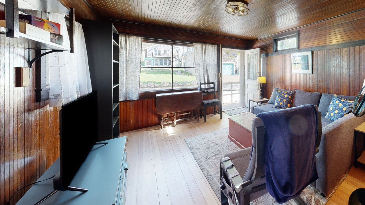 Photo of Livingroom in Oak Bluffs