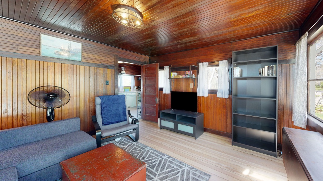 Photo of Livingroom in Oak Bluffs