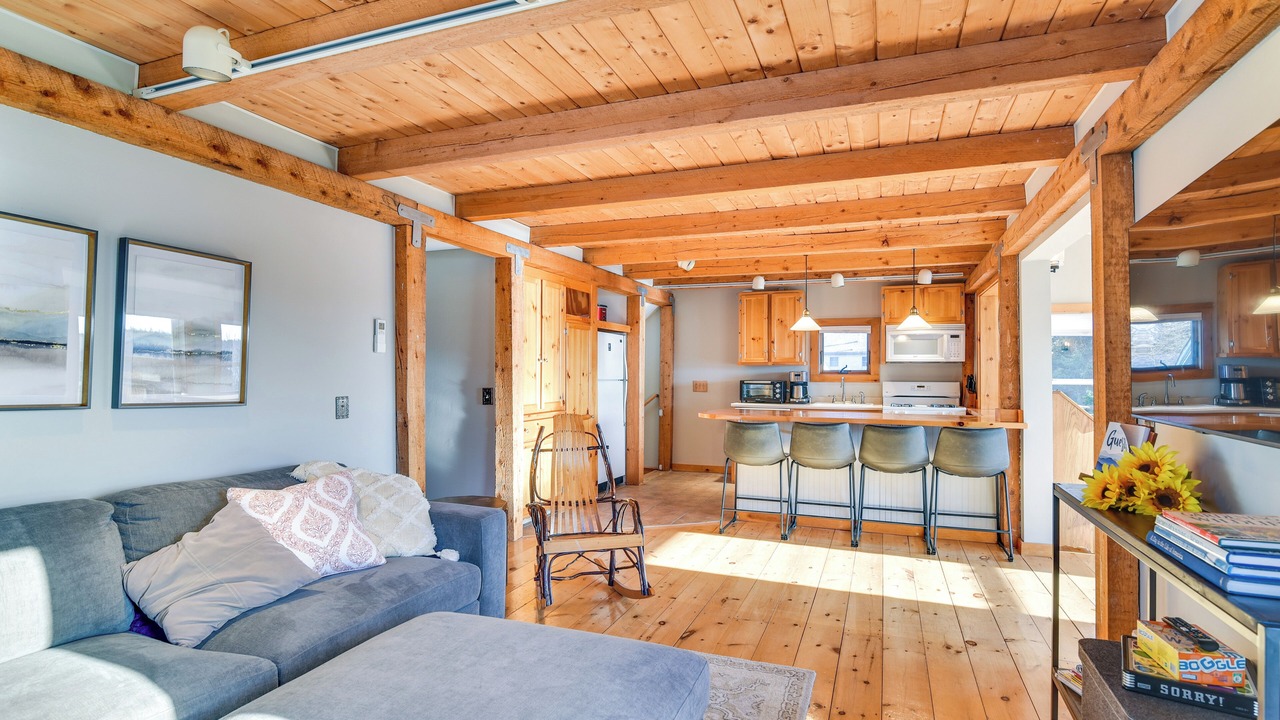 Photo of Livingroom in Bass Harbor