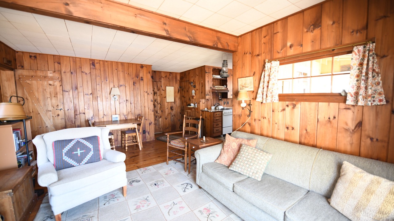 Photo of Livingroom in Gray