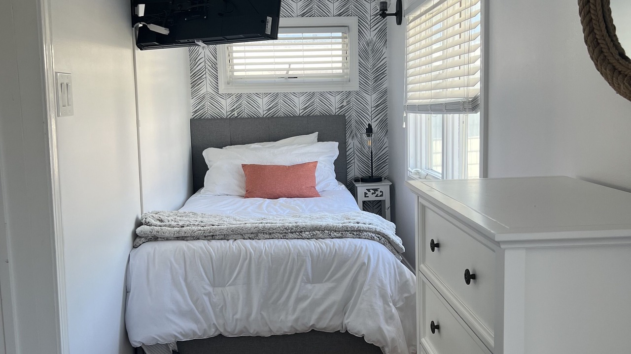 Photo of Bedroom in Milford
