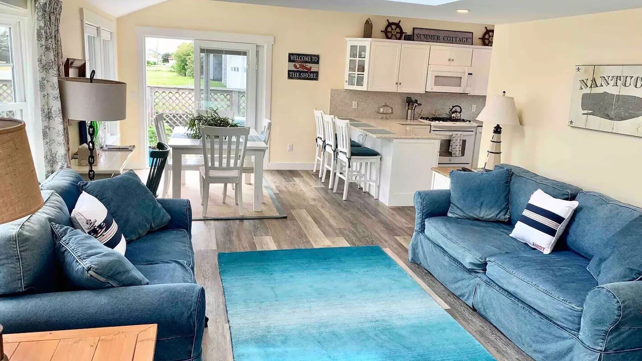 Photo of Livingroom in West Dennis