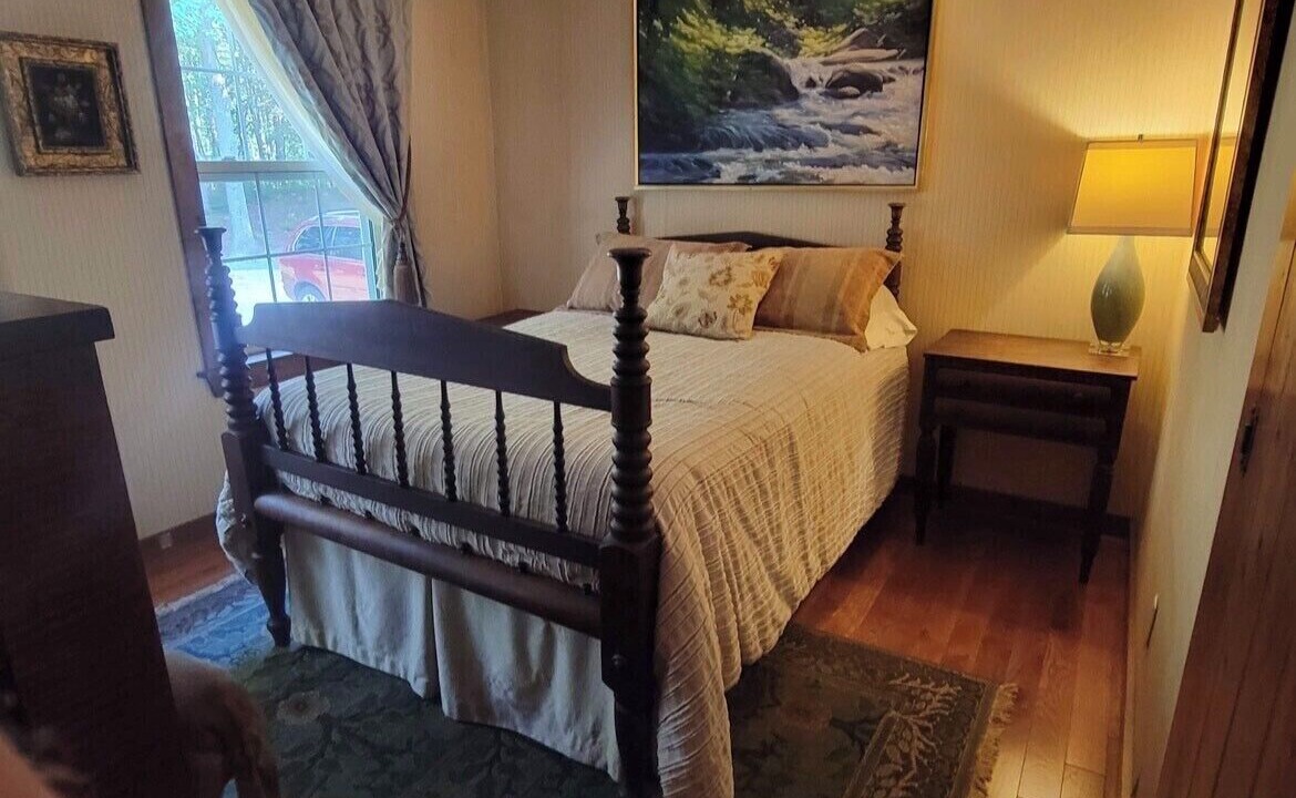 Photo of Bedroom in Tamworth