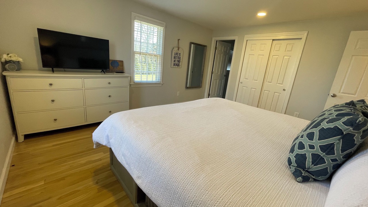 Photo of Bedroom in Dennis